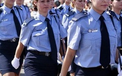 草莓樱桃丝瓜富二代秋葵榴莲